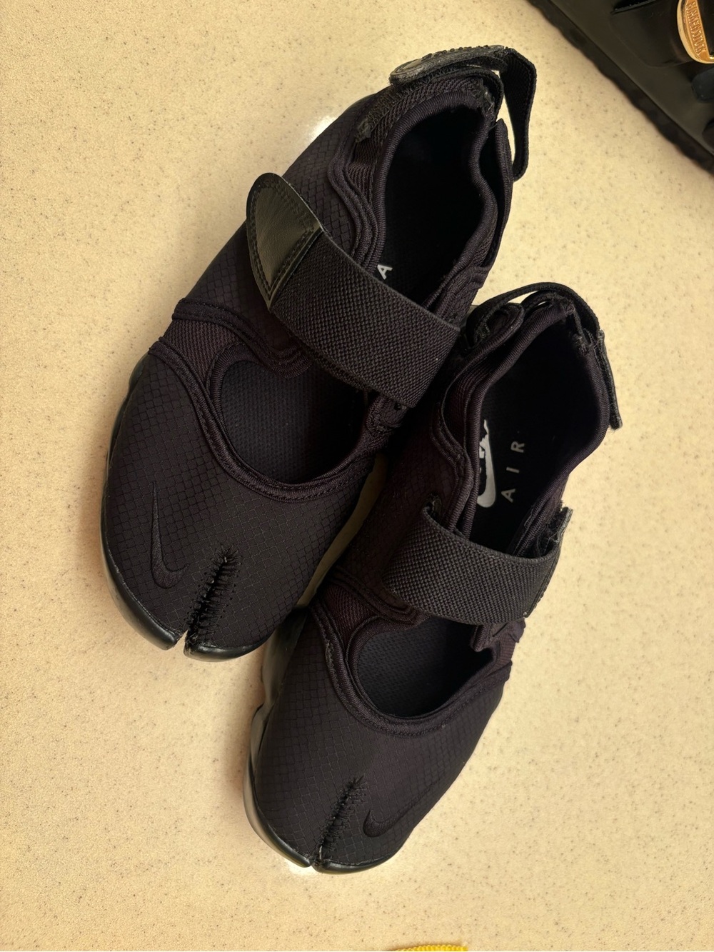 Nike Air Rift tabi sneakers